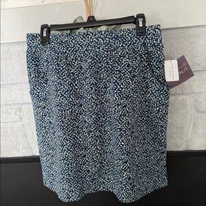 NWT Christopher & Banks WOMENS Skort. Great for golf or everyday use.